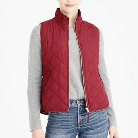 J Crew Ruffle Dark Red Wine Bergundy Quilted Puffer Vest Jacket Medium NEW - Picture 2 of 11